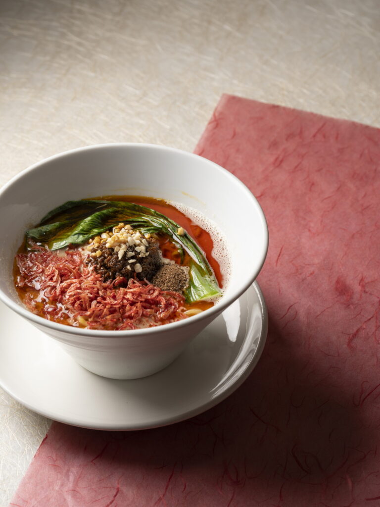 札幌担々麺 なり屋 西11丁目店の汁あり担々麺